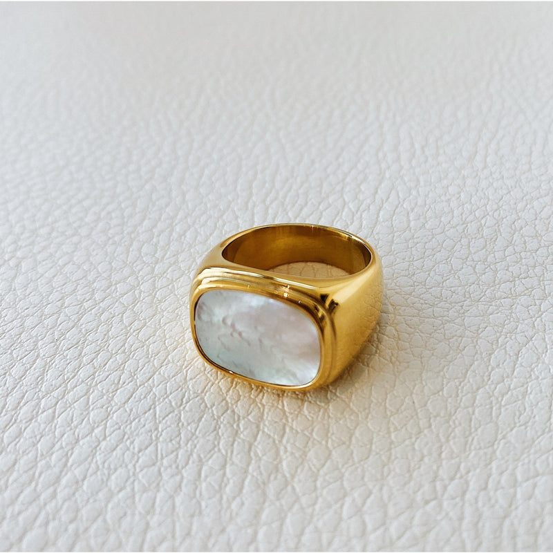 Cecile Shell Ring - BYOUJEWELRY