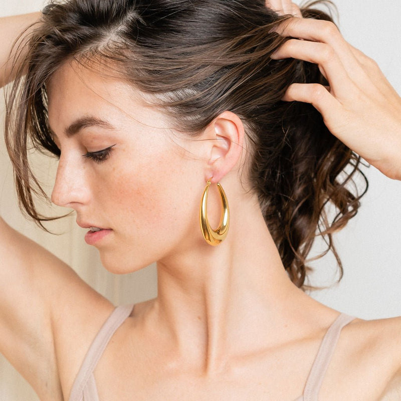 Claire Gold Hoop Earrings - BYOUJEWELRY