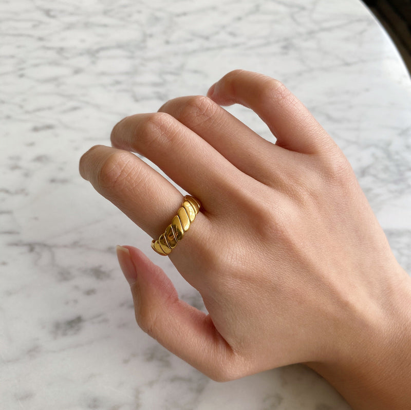 Elise Ring - BYOUJEWELRY